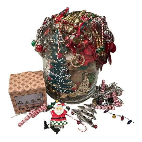 Jewelry - Estate Jewlery Jar of surprised Festive Christmas Jewelry and more